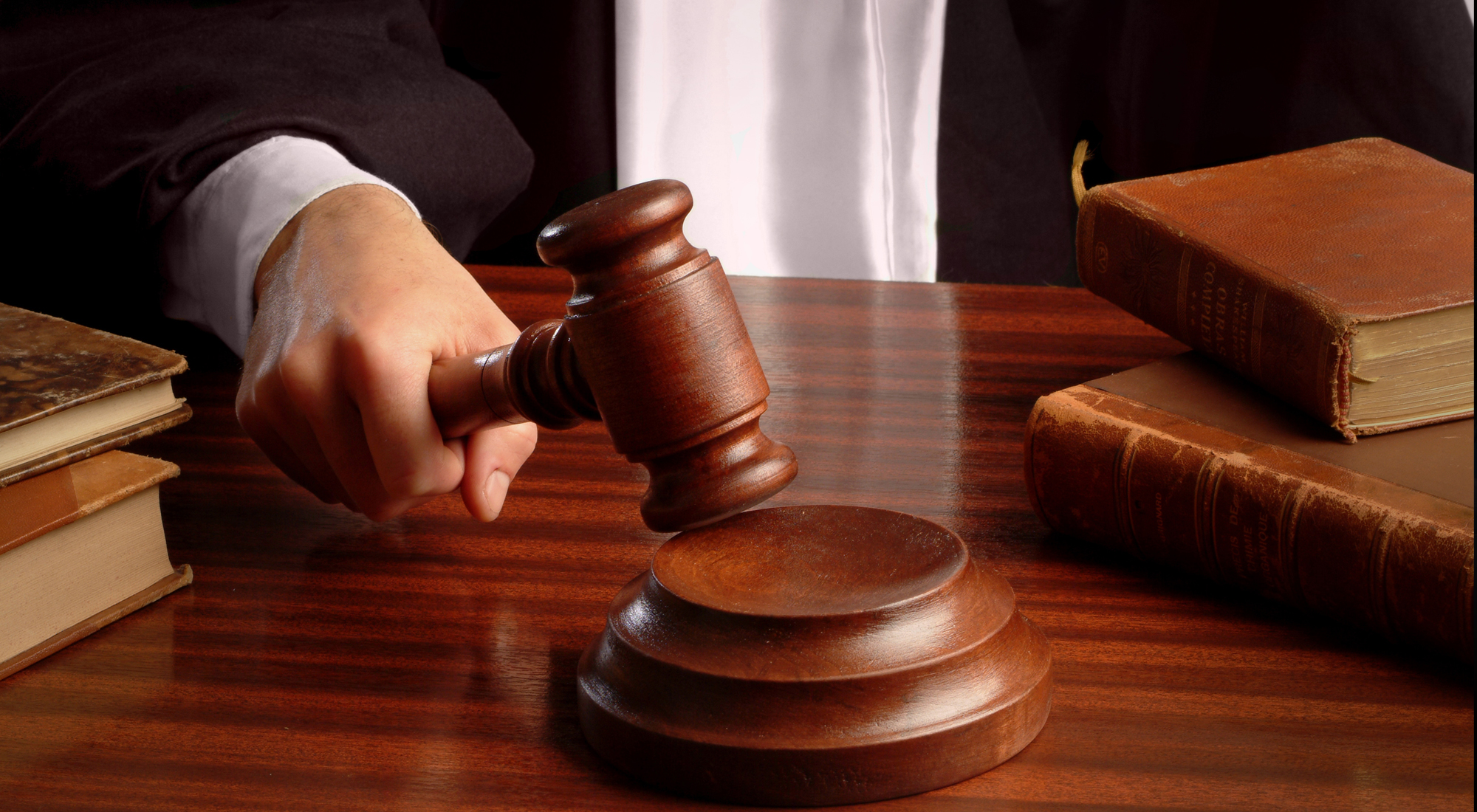 Derecho inmobiliario corporativo fiscal penal y propiedad intelectual